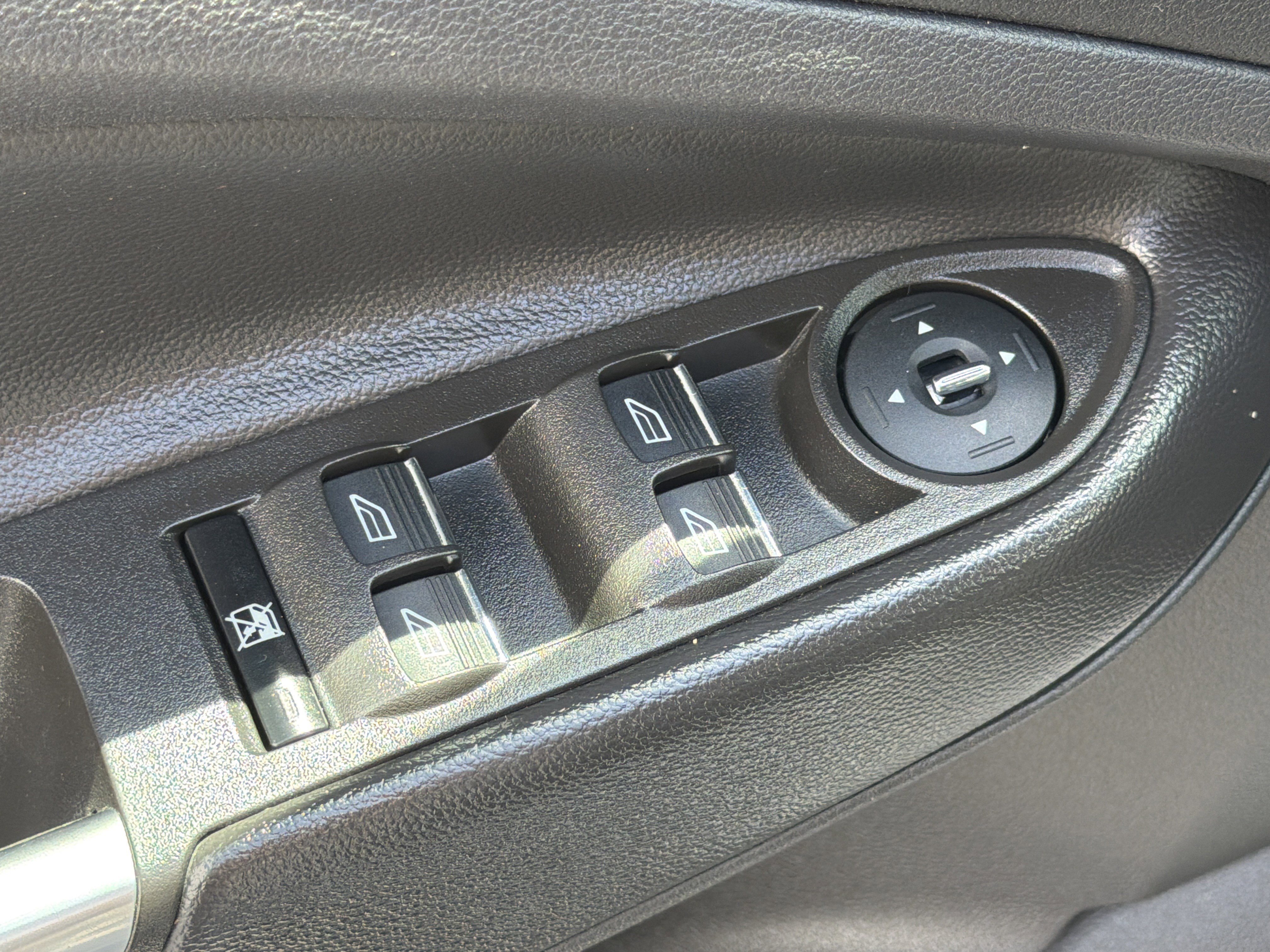 Used 2014 Ford Escape SE w/ Equipment Group 201A FWD image 28