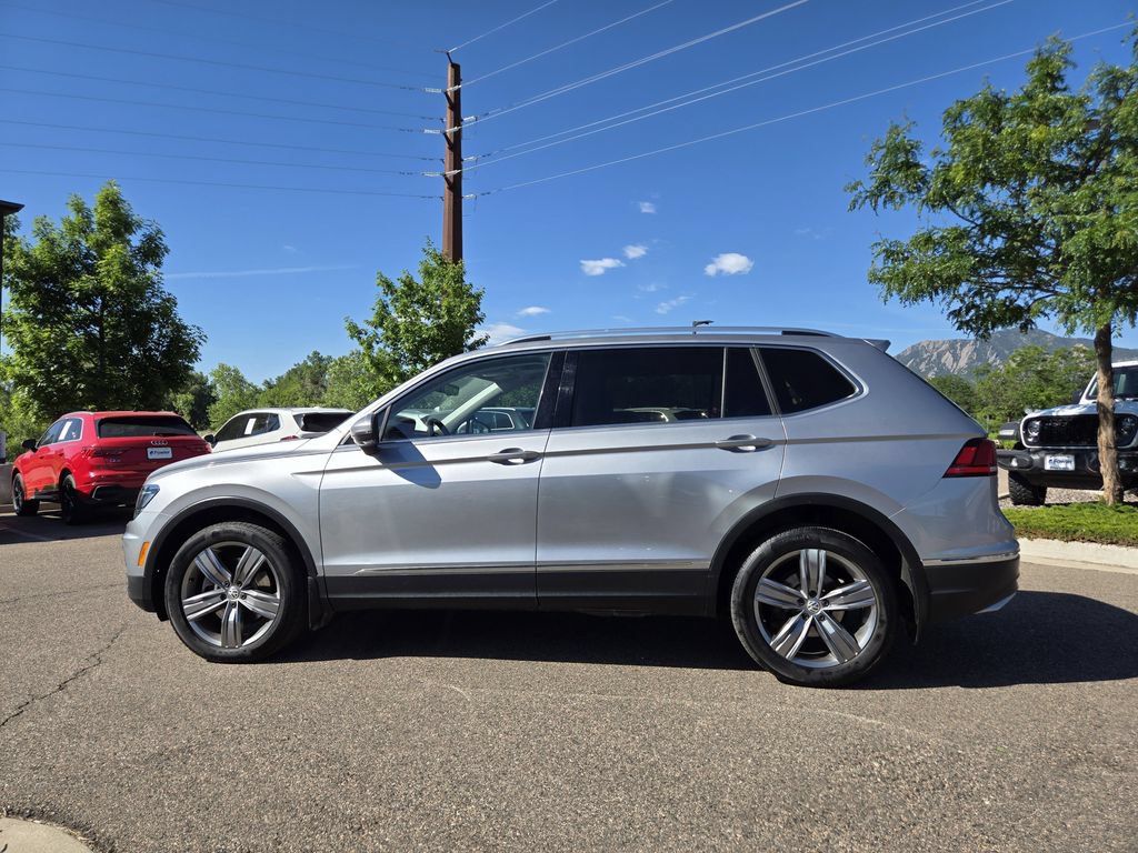 Used 2019 Volkswagen Tiguan SEL Premium w/ 3rd Row Seat Package AWD/4WD image 4