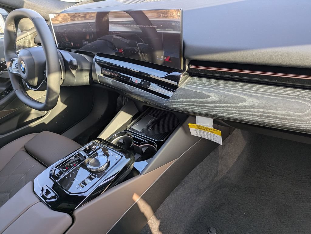 New 2026 BMW 530i xDrive w/ Premium Package AWD/4WD image 36