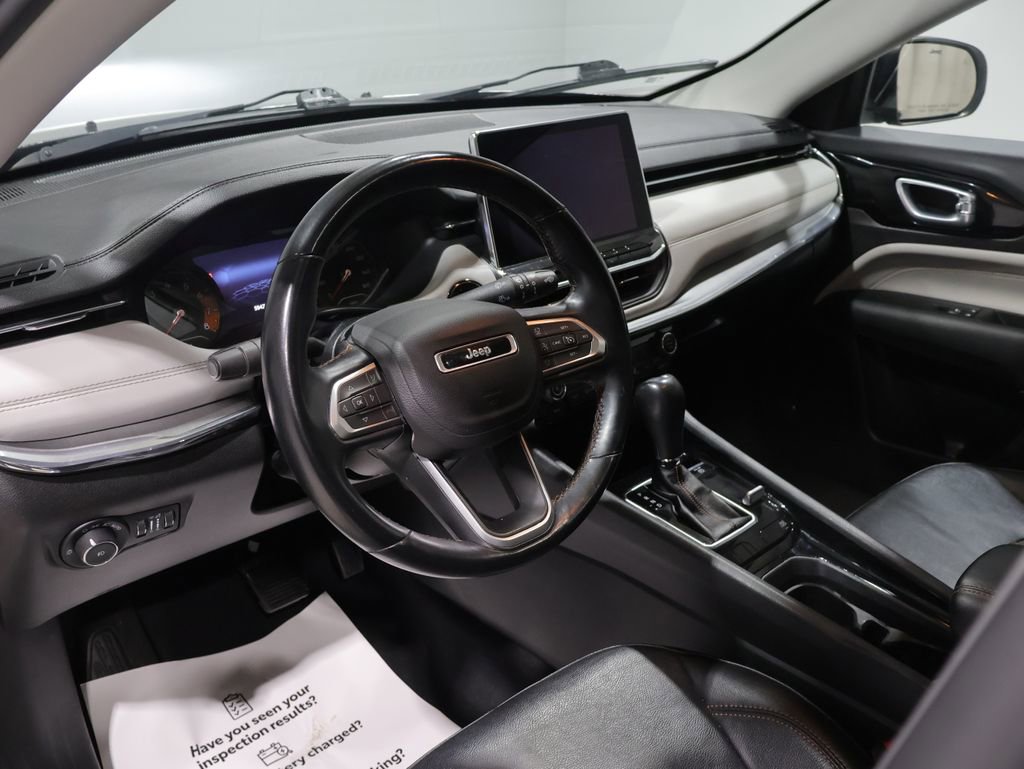 Certified 2022 Jeep Compass Limited w/ Sun and Sound Group image 16