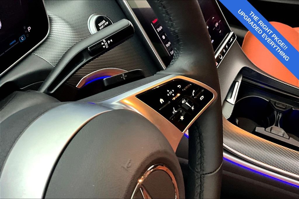 Used 2025 Mercedes-Benz C 300 4MATIC Sedan w/ Exclusive Trim Package image 17