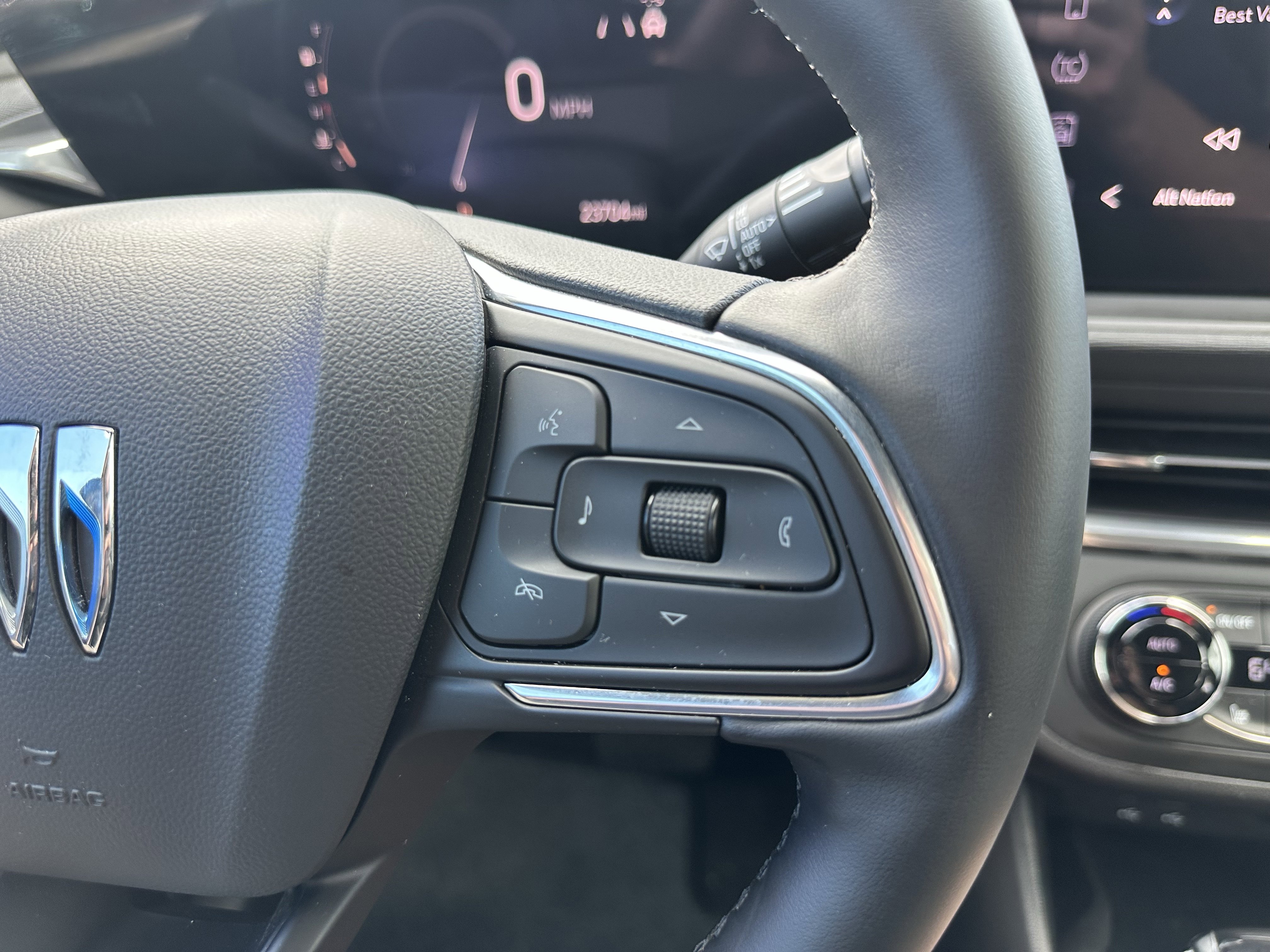 Used 2024 Buick Envista Preferred w/ Convenience I Package image 28