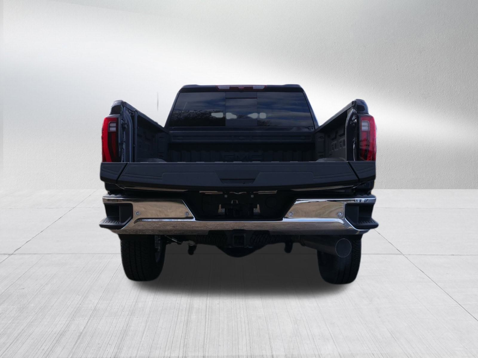 New 2025 GMC Sierra 2500 SLT w/ SLT Convenience Package image 5