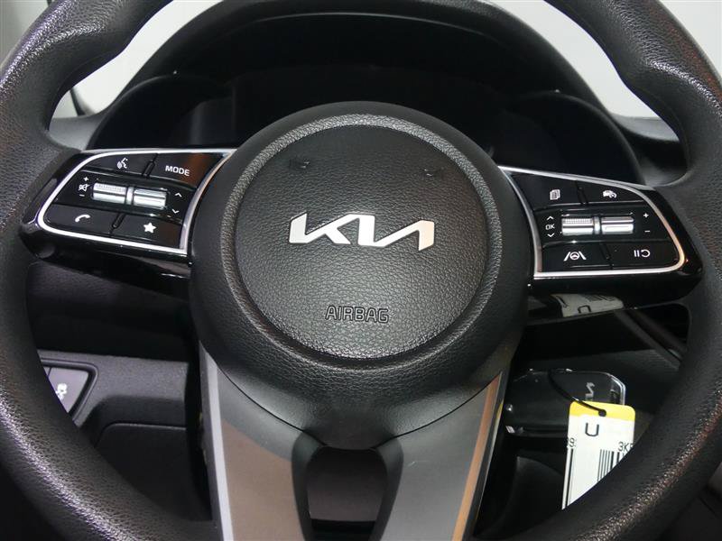 Used 2023 Kia Forte LXS w/ LXS Technology Package FWD image 31