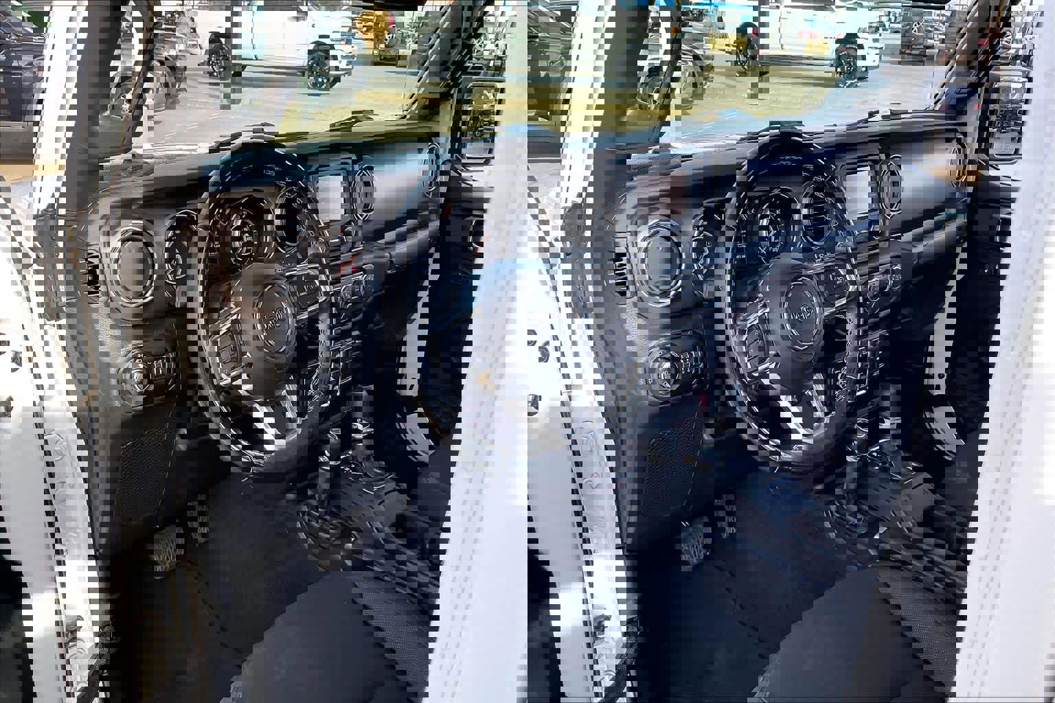 Used 2020 Jeep Gladiator Sport w/ Quick Order Package 24S image 16