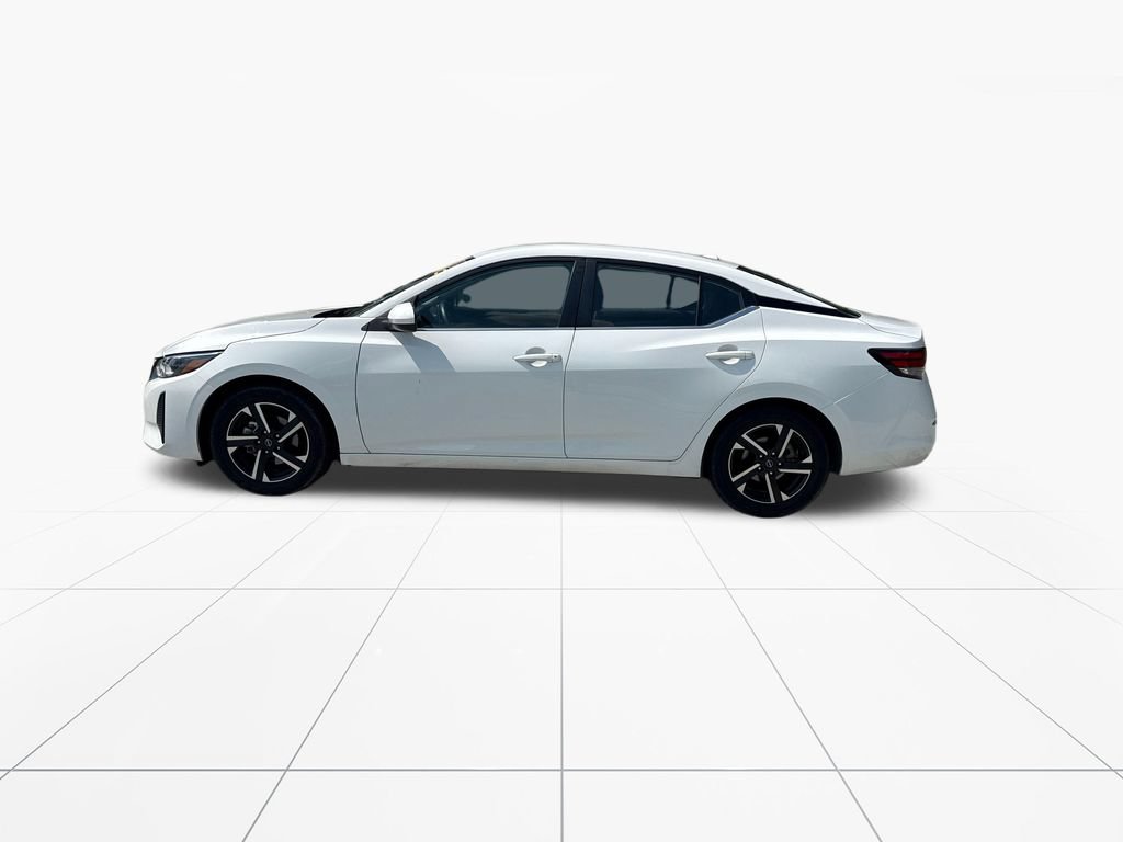 Used 2024 Nissan Sentra SV FWD image 4