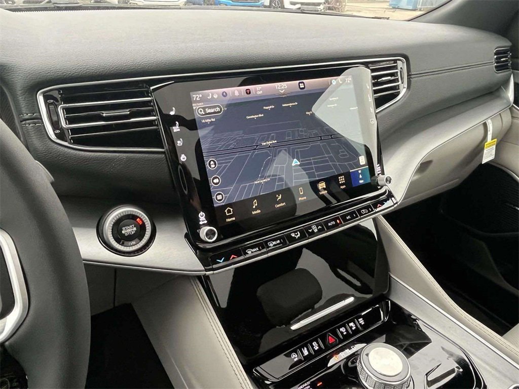 New 2026 Jeep Grand Wagoneer L 4WD image 13