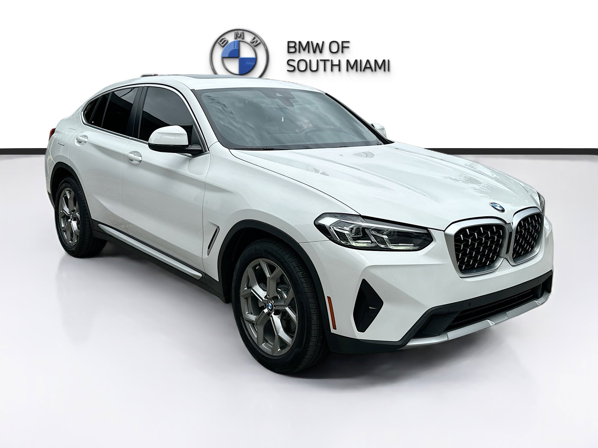 Used 2023 BMW X4 xDrive30i w/ Convenience Package AWD/4WD image 1