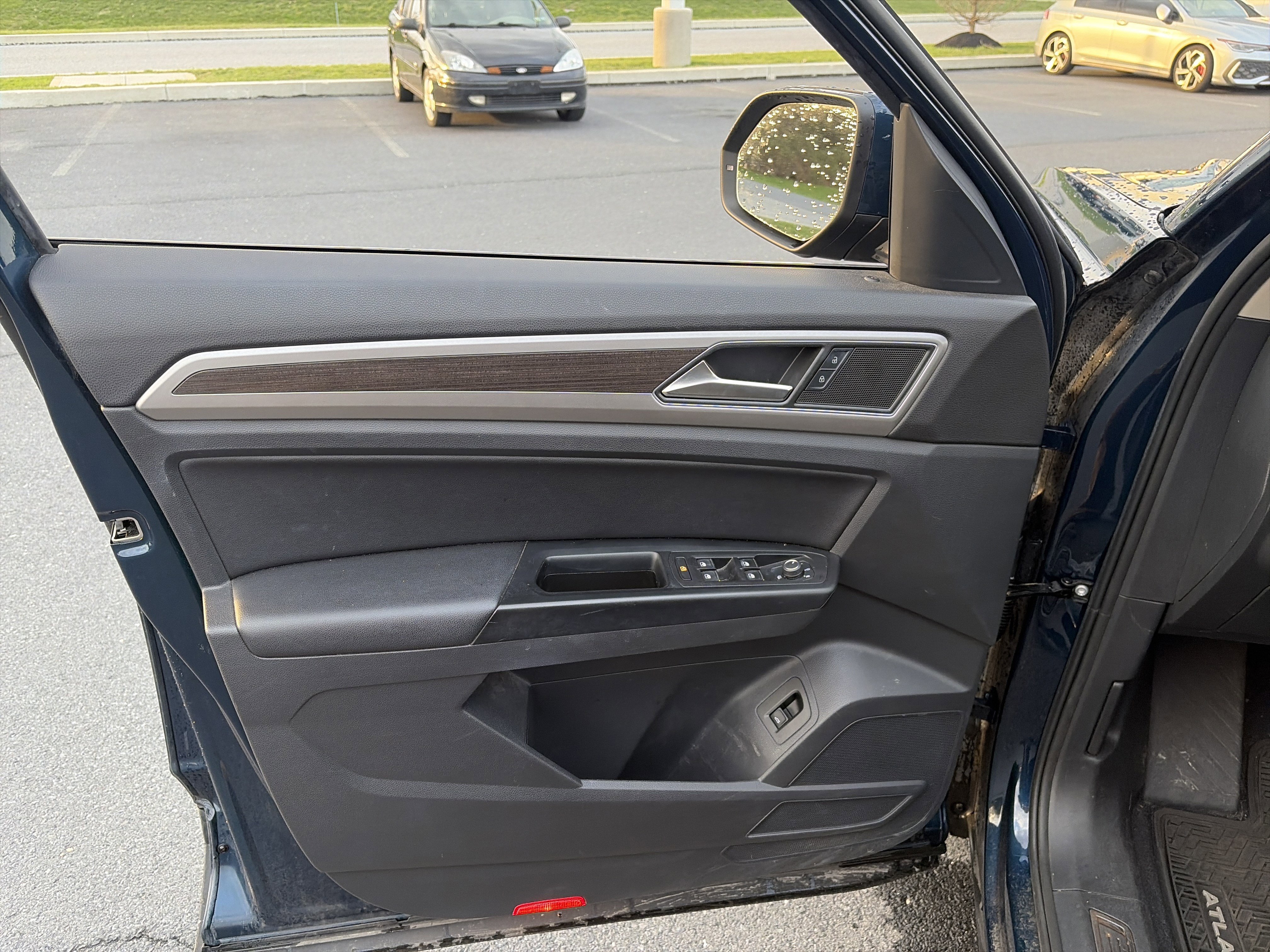 Used 2019 Volkswagen Atlas SEL image 14