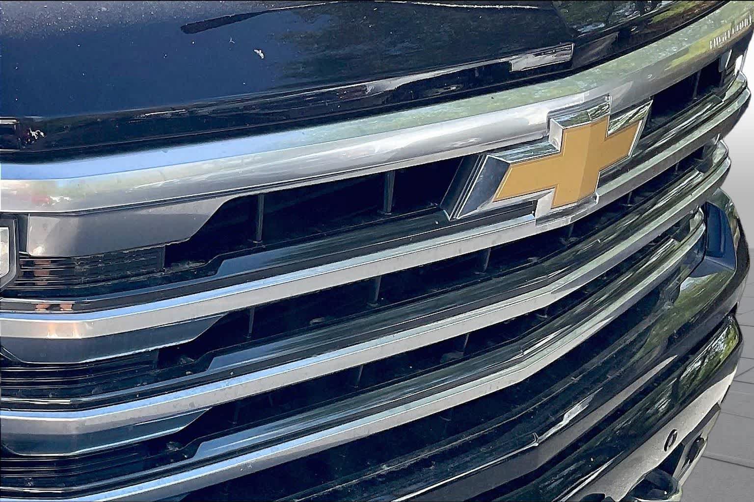 Used 2023 Chevrolet Silverado 1500 High Country w/ High Country Premium Package AWD/4WD image 56