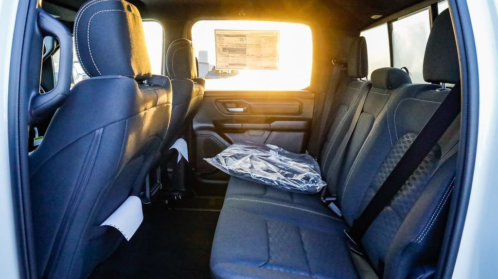 New 2026 RAM 1500 Express AWD/4WD image 22