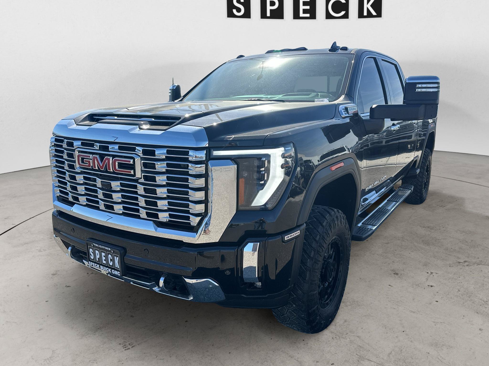 Used 2025 GMC Sierra 3500 Denali w/ Denali Reserve Package AWD/4WD image 1
