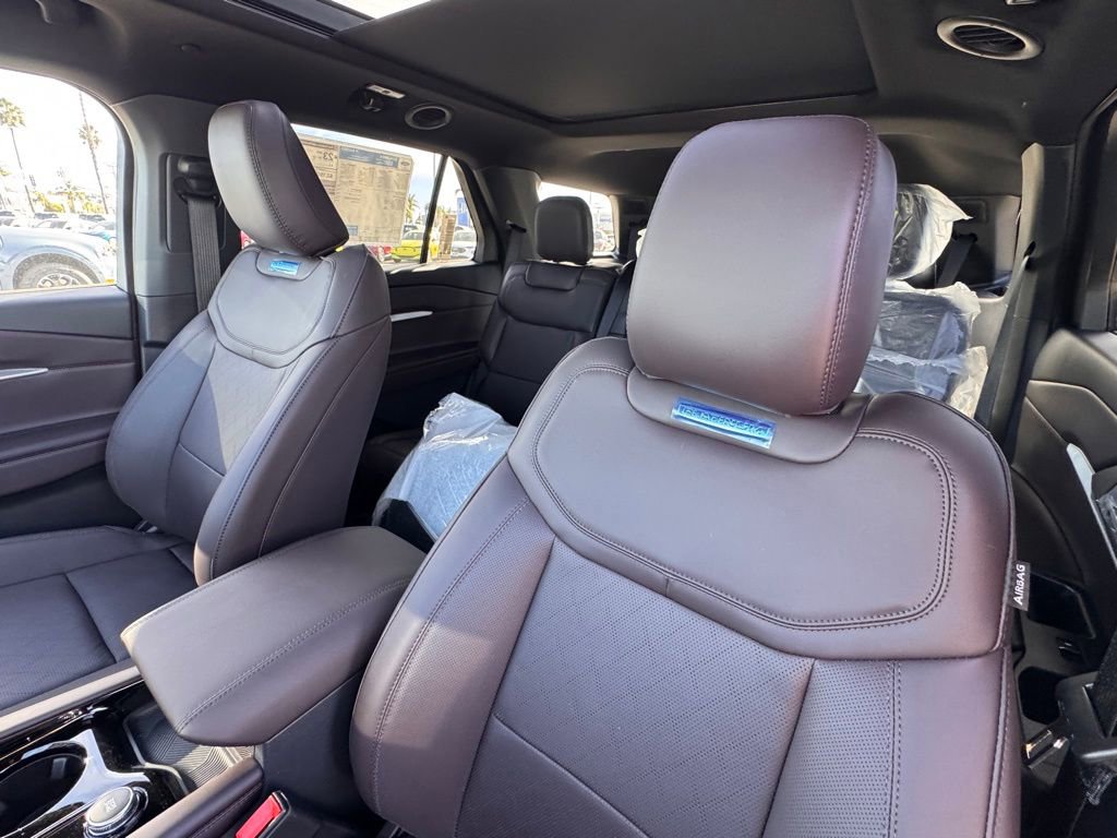 New 2026 Ford Explorer Platinum image 20