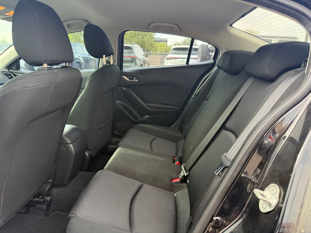 Used 2014 MAZDA MAZDA3 i Sport FWD image 10