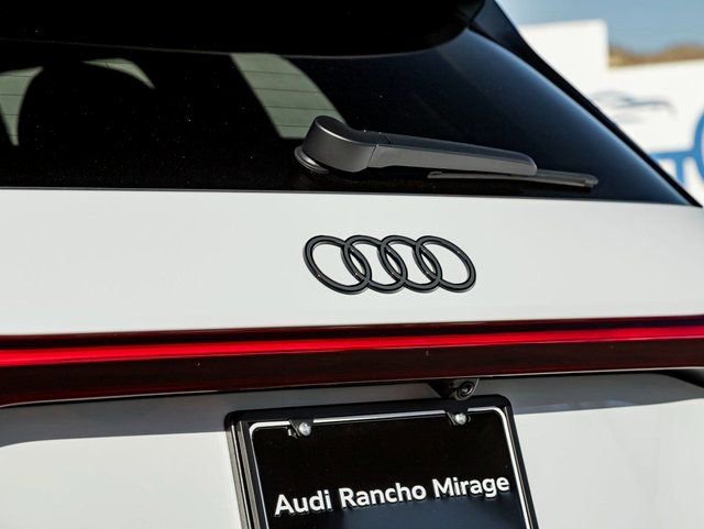 New 2025 Audi SQ6 e-tron Prestige image 11