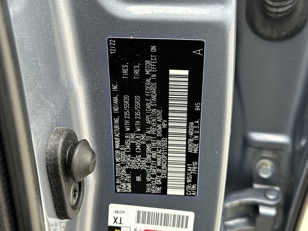 Used 2023 Toyota Highlander Platinum image 36