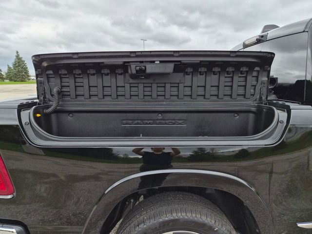 Used 2024 RAM 1500 Limited AWD/4WD image 6