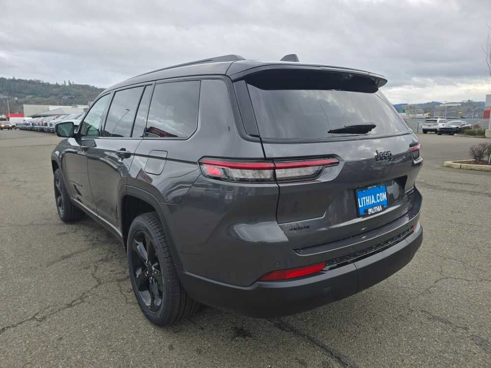 New 2025 Jeep Grand Cherokee L Limited w/ Luxury Tech Group II image 3