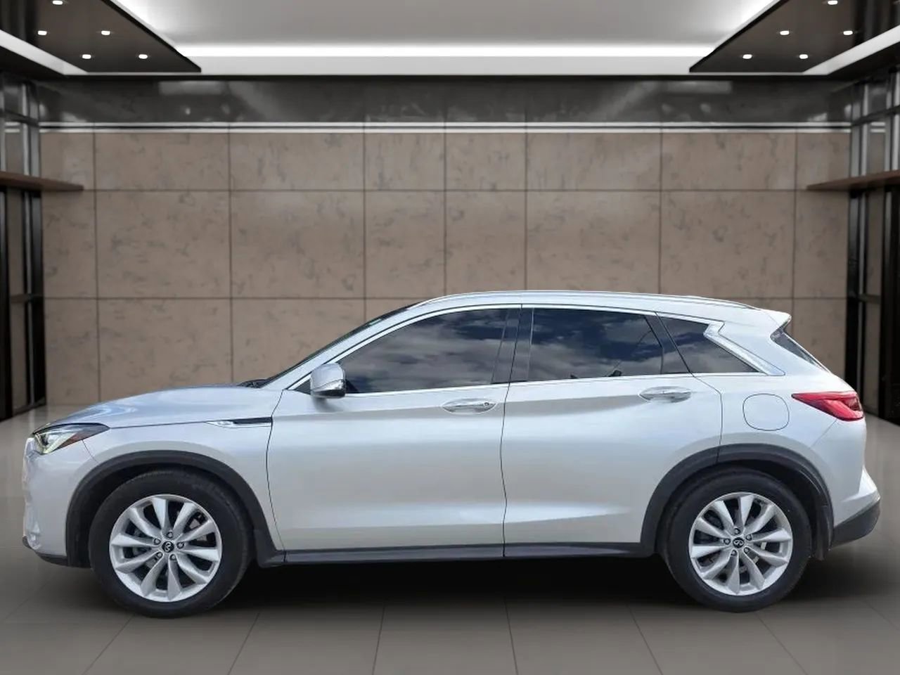 Used 2019 INFINITI QX50 Luxe w/ Cargo Package image 5