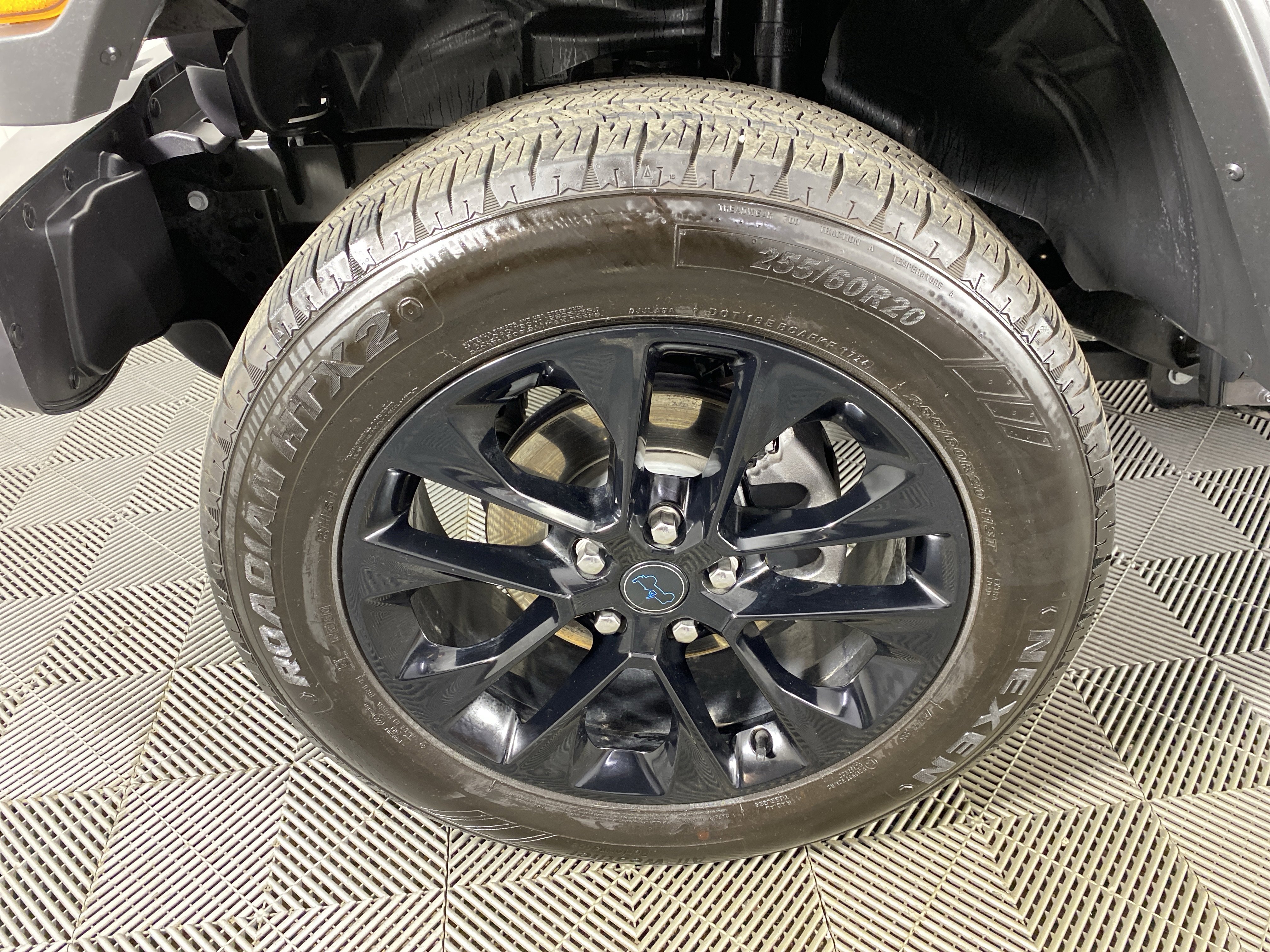 Used 2025 Jeep Wrangler Sahara w/ Safety Group image 13