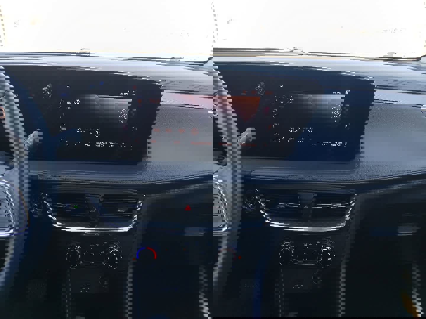 Used 2024 Buick Encore GX Preferred w/ Comfort Package image 45