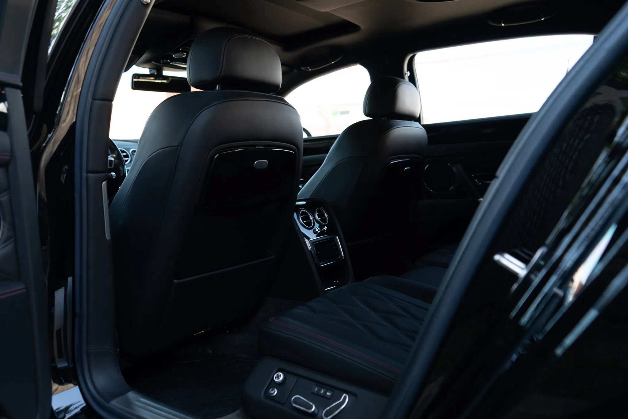 Used 2014 Bentley Flying Spur W12 AWD/4WD image 57