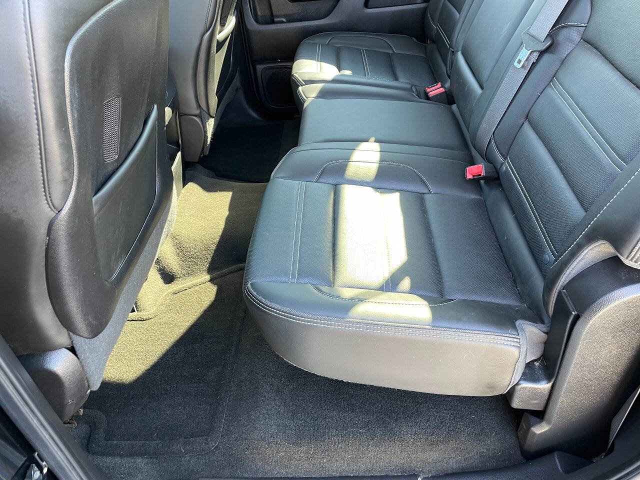 Used 2015 GMC Sierra 3500 Denali w/ Duramax Plus Package image 20