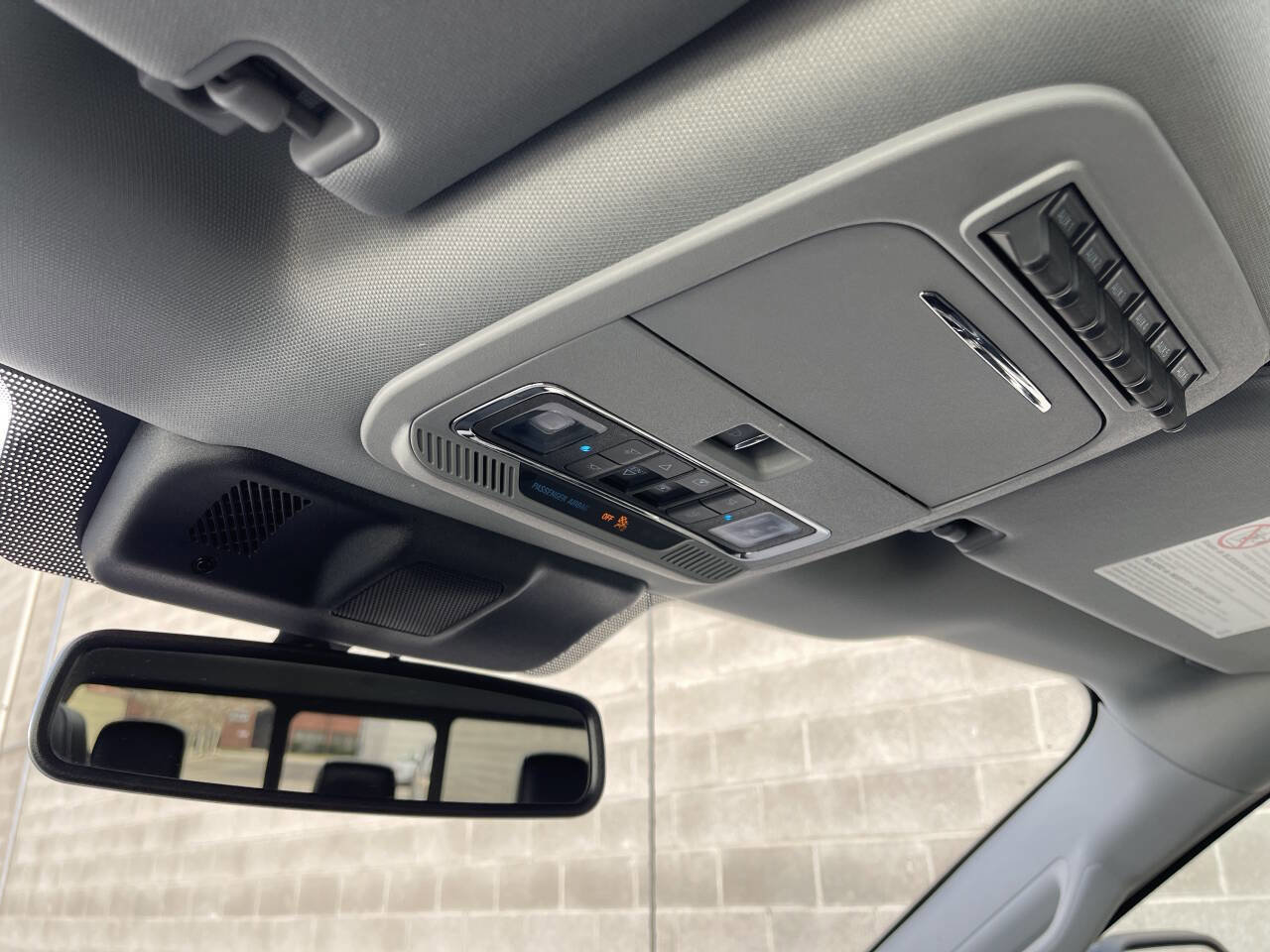 Used 2023 Ford F350 Lariat w/ Lariat Ultimate Package image 27