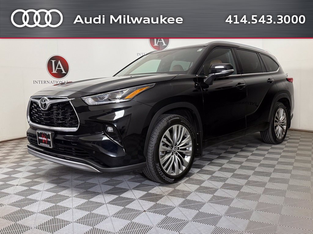 Used 2022 Toyota Highlander Platinum AWD/4WD image 3