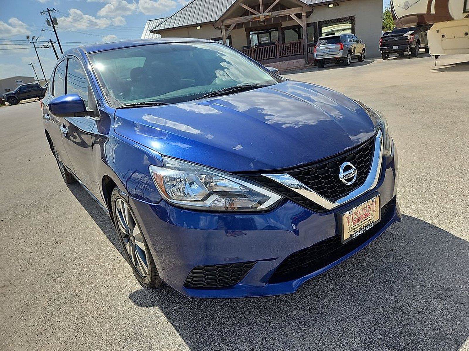 Used 2019 Nissan Sentra SV w/ Special Edition Package FWD image 11