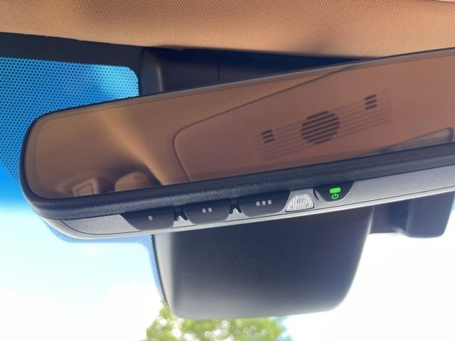 Used 2023 Lexus ES 300h Ultra Luxury w/ Accessory Package (Z1) FWD image 27