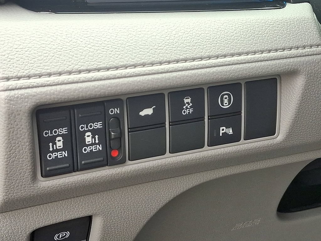 Used 2024 Honda Odyssey Touring image 25