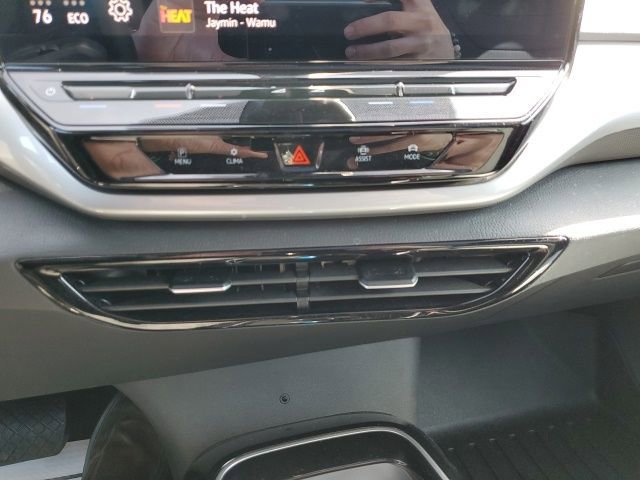 Used 2023 Volkswagen ID.4 Pro S Plus image 16