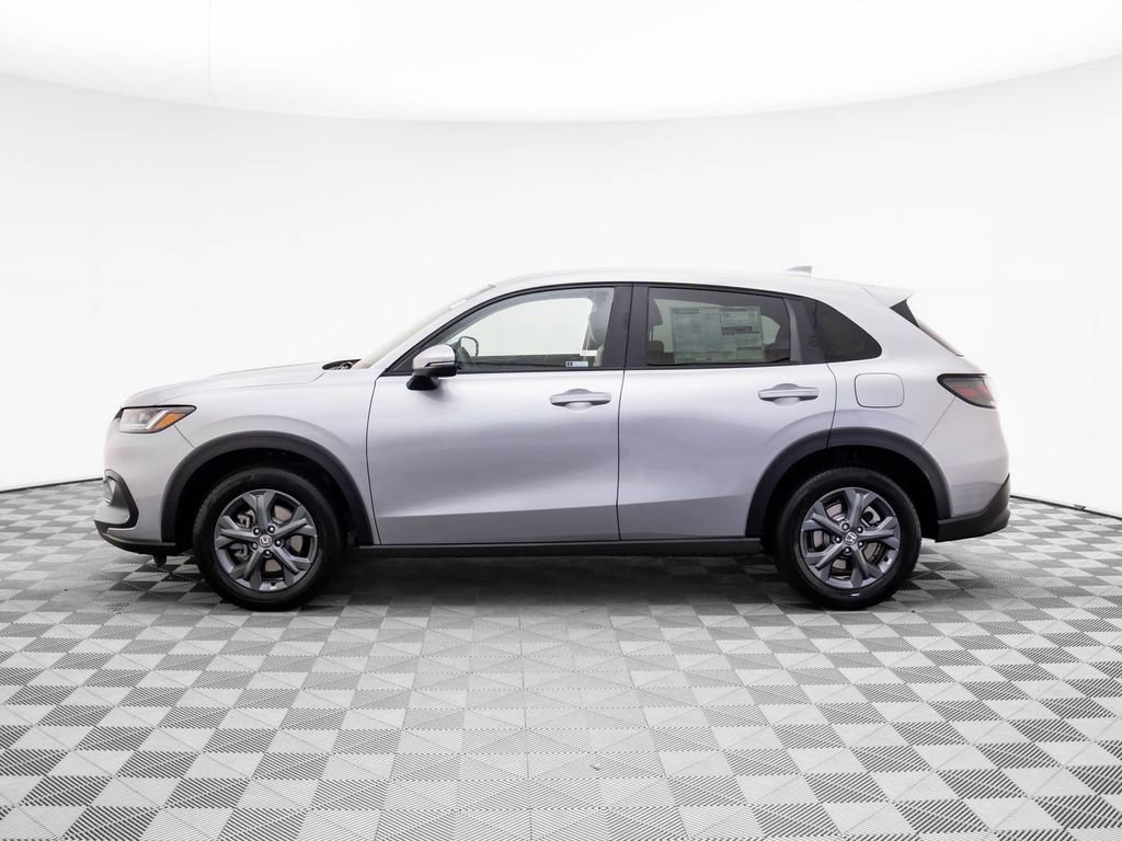 Certified 2026 Honda HR-V LX image 2