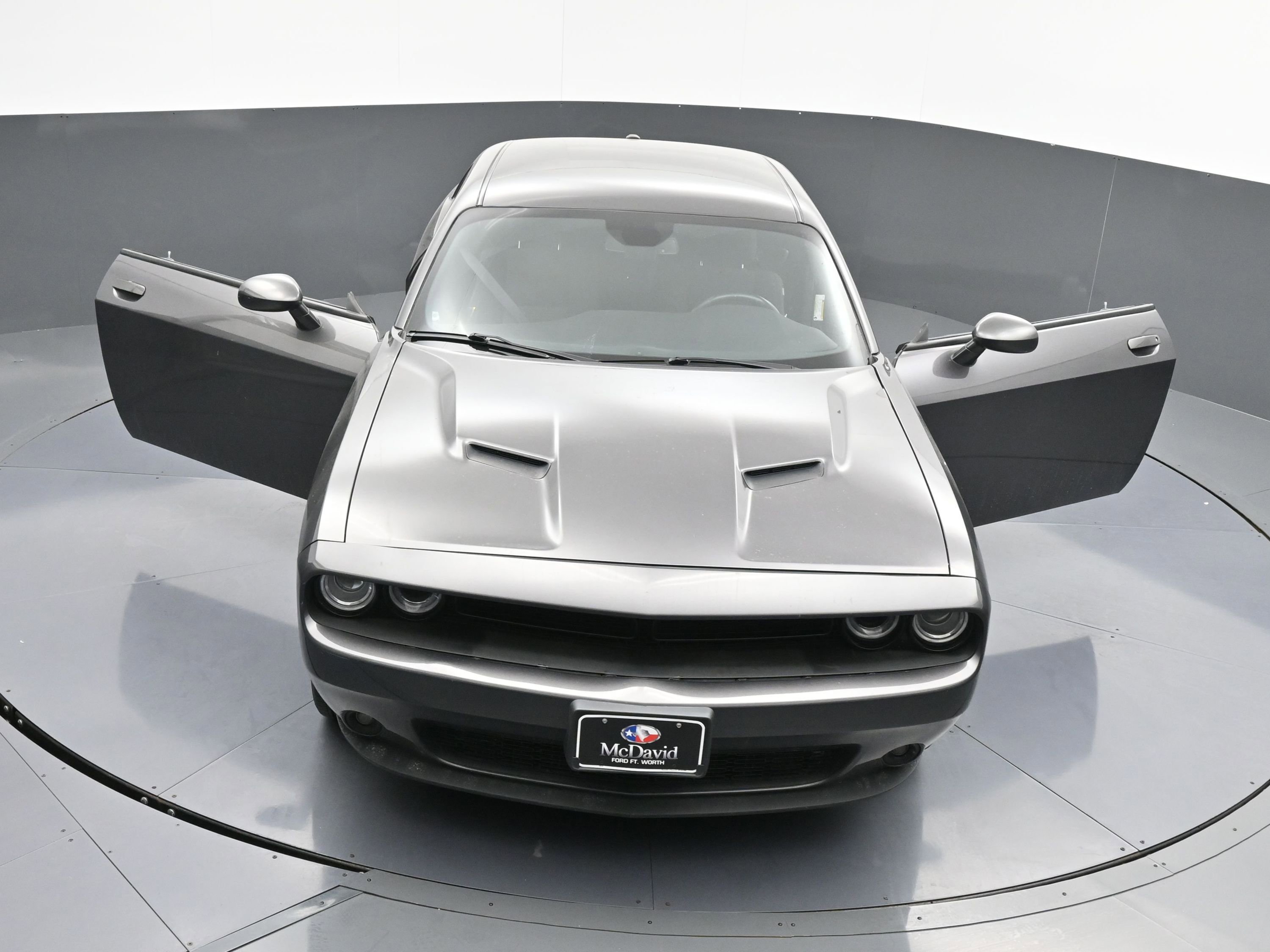 Used 2023 Dodge Challenger SXT w/ Blacktop Package image 38