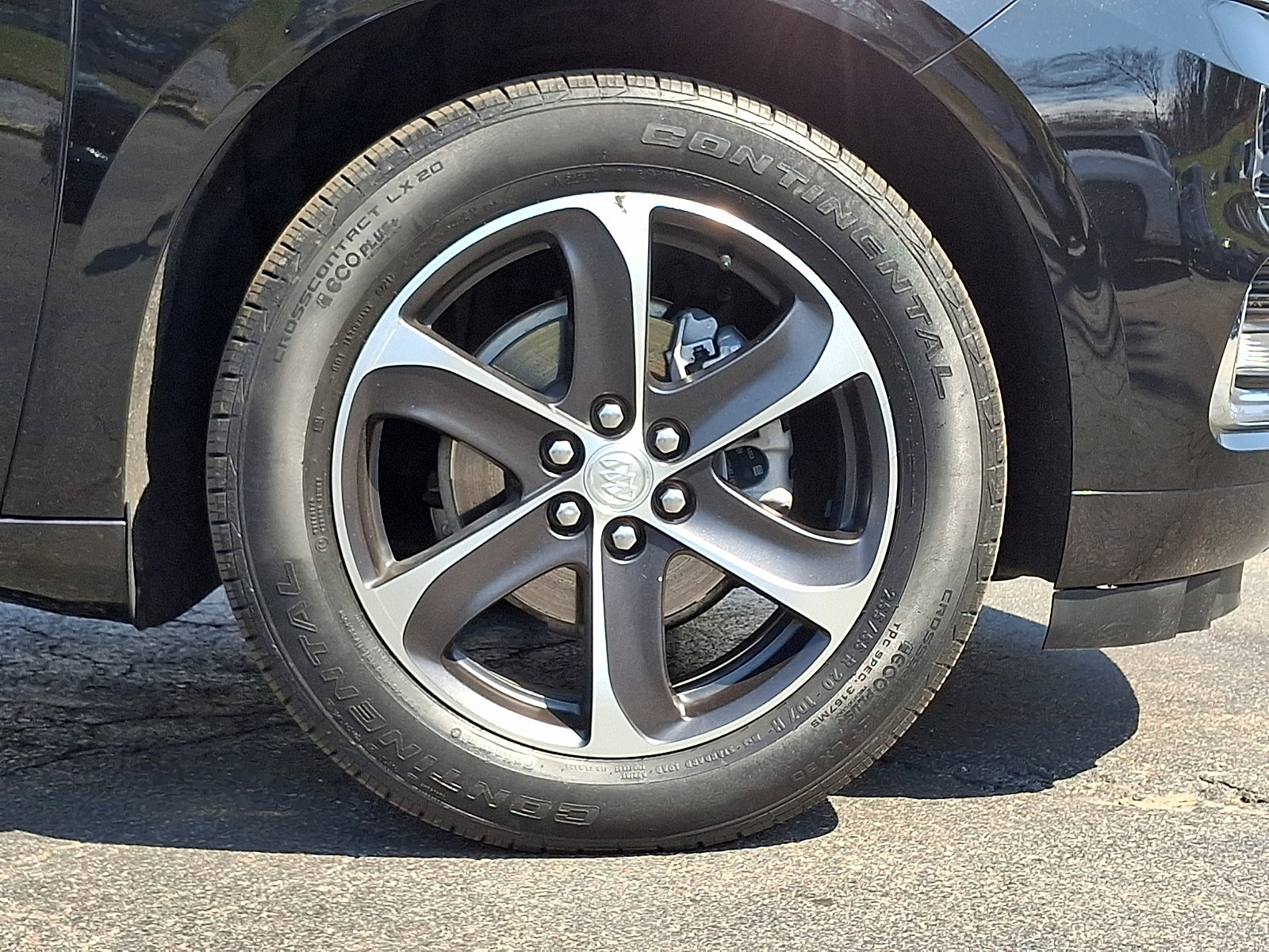 Used 2021 Buick Enclave Essence w/ Sport Touring Edition image 8