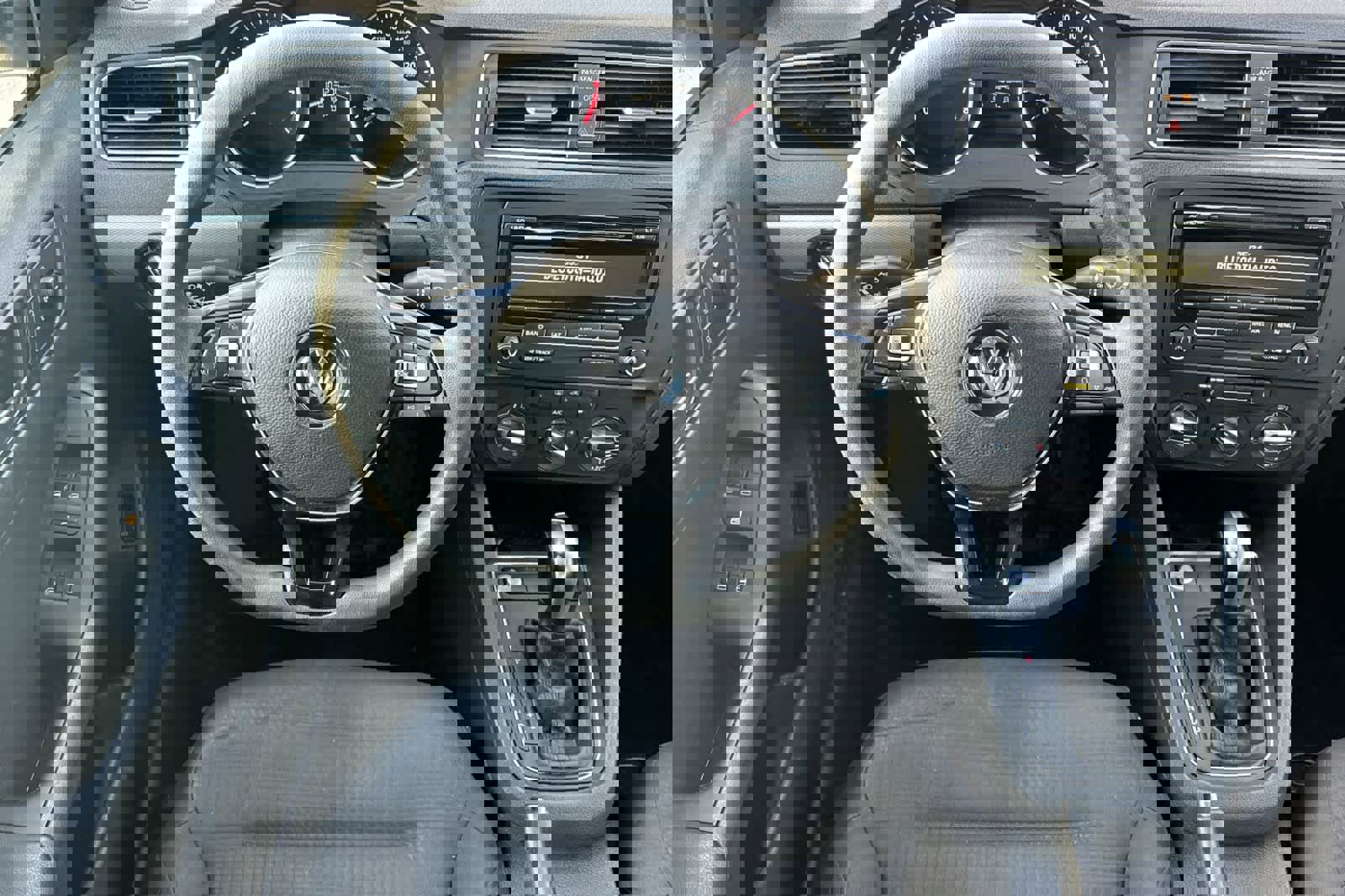 Used 2015 Volkswagen Jetta SE image 15