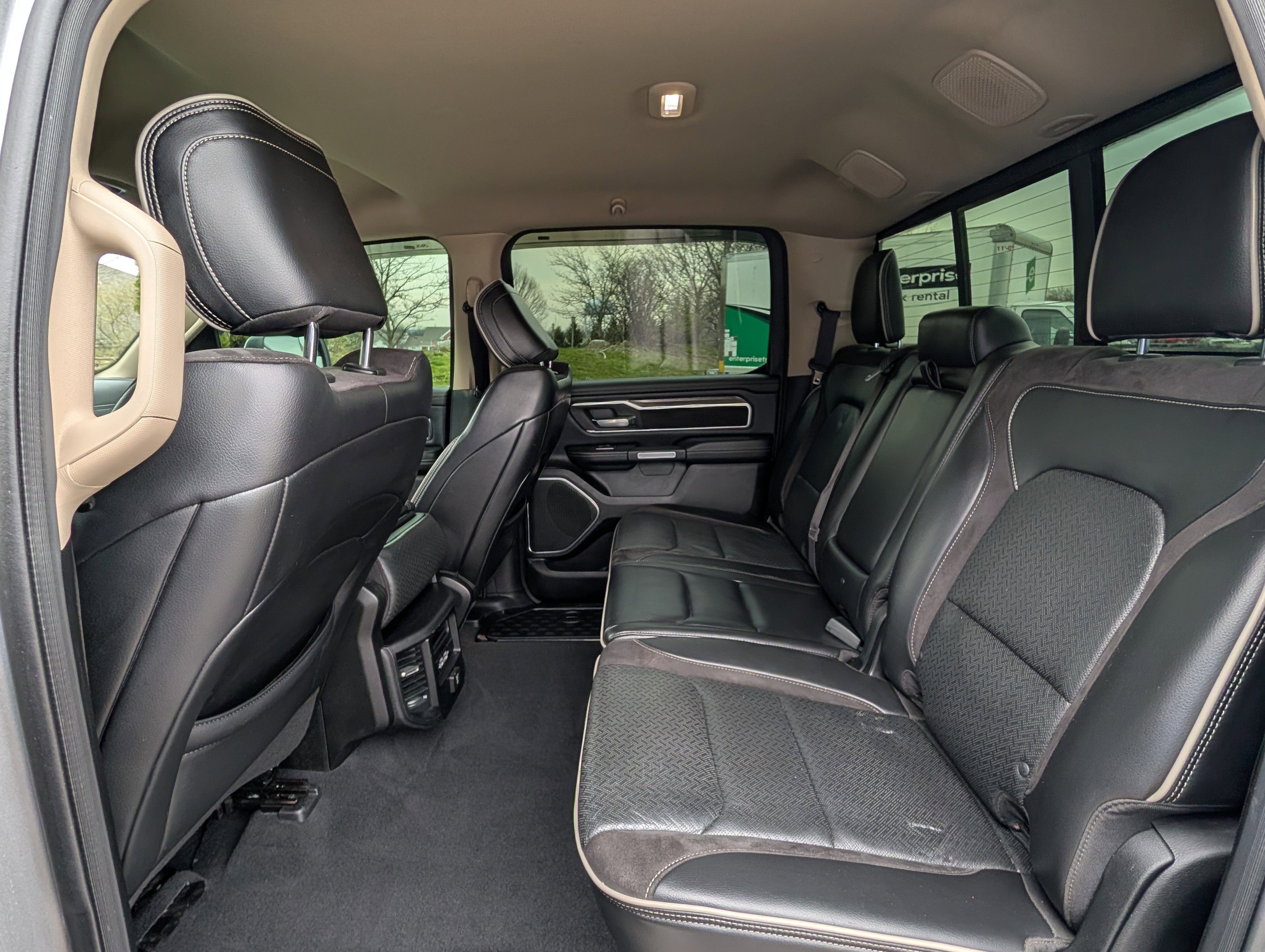 Used 2019 RAM 1500 Laramie image 28