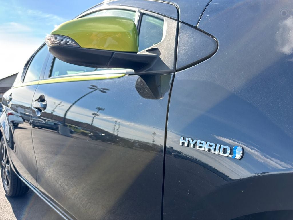 Used 2016 Toyota Prius C Persona Series FWD image 29