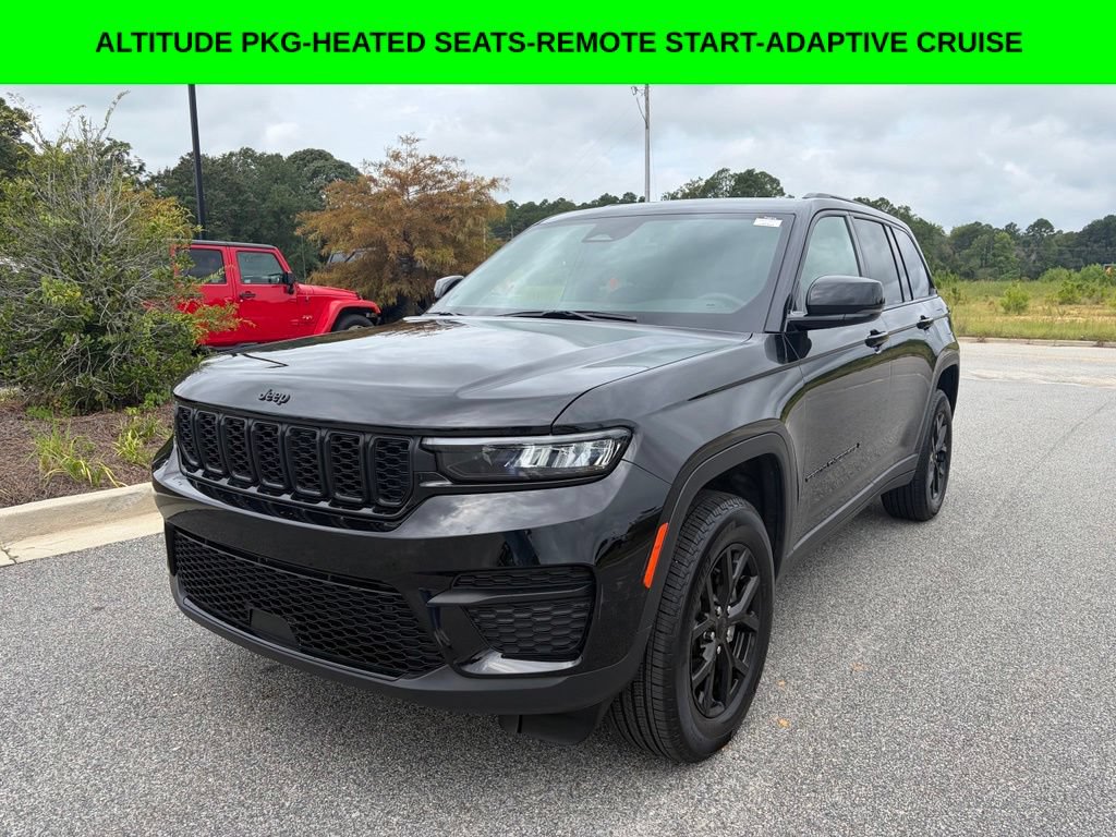 Used 2025 Jeep Grand Cherokee Altitude