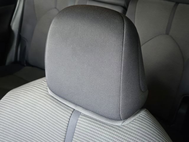 Used 2021 Toyota Highlander LE image 26