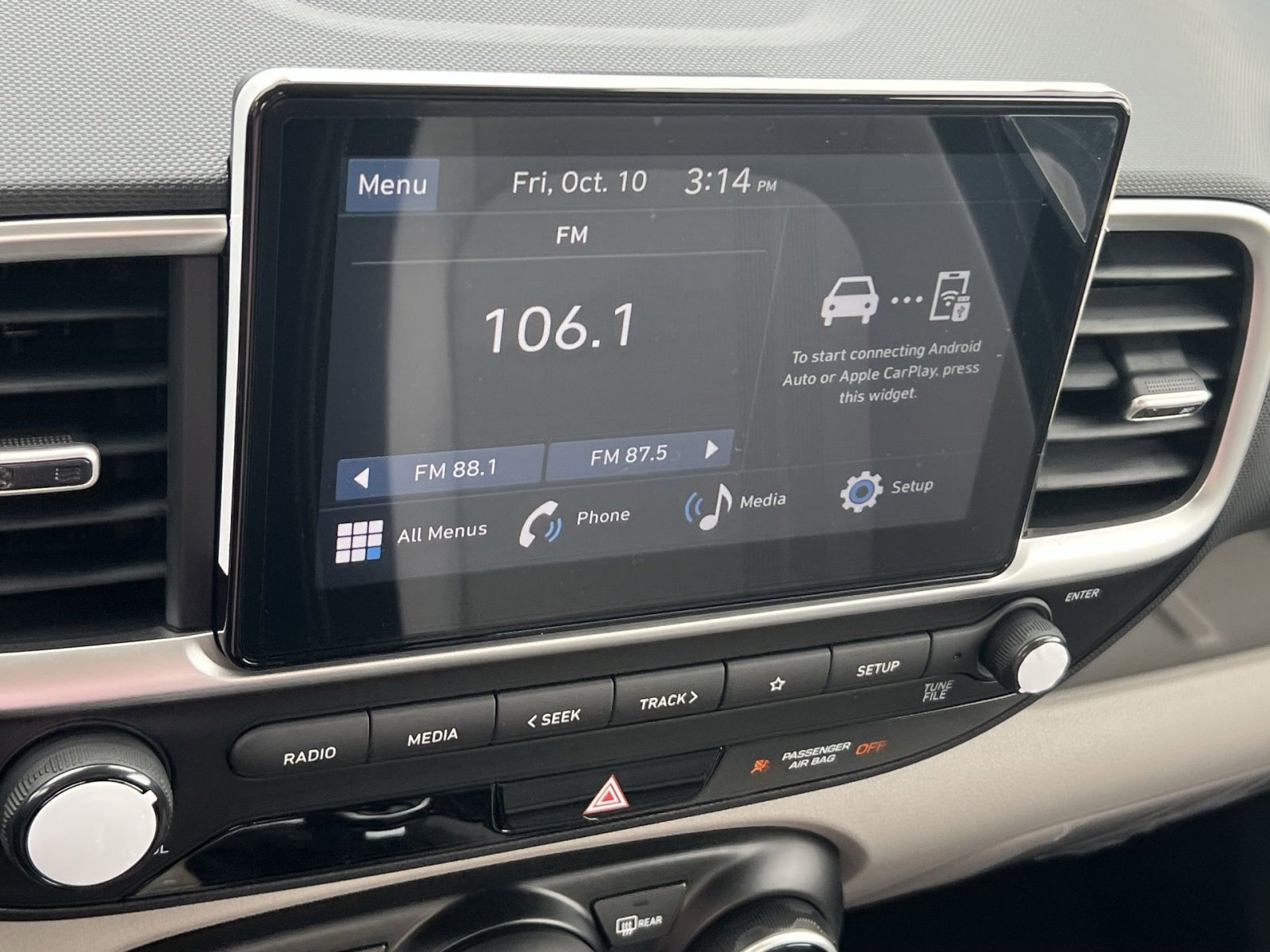 New 2026 Hyundai Venue SEL image 17