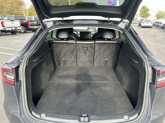 Used 2023 Tesla Model Y Long Range AWD/4WD image 35