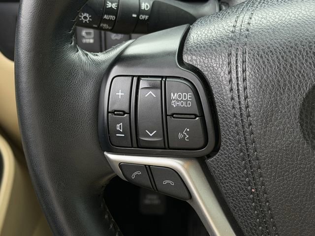 Certified 2018 Toyota Highlander Limited Platinum image 15