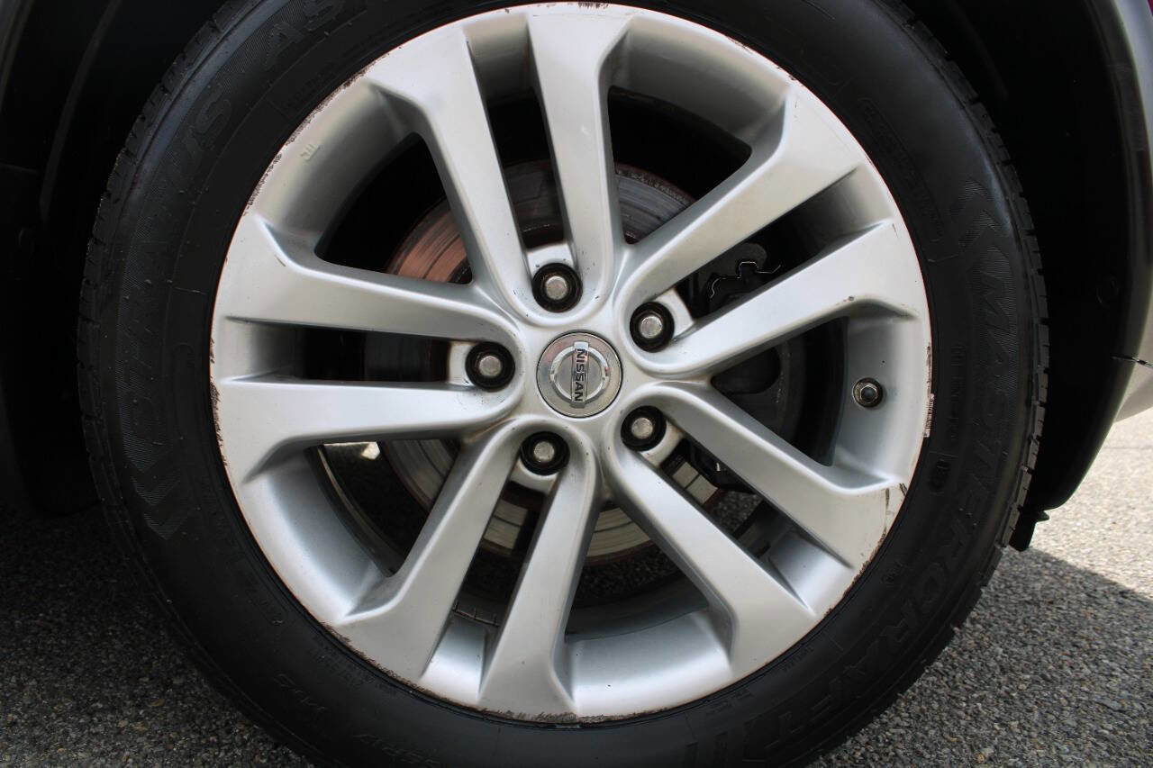 Used 2011 Nissan Juke SV w/ Interior Illumination Pkg image 23