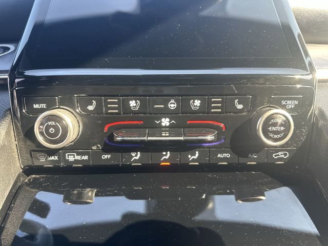 Used 2022 Jeep Grand Cherokee L Overland w/ Luxury Tech Group IV image 21