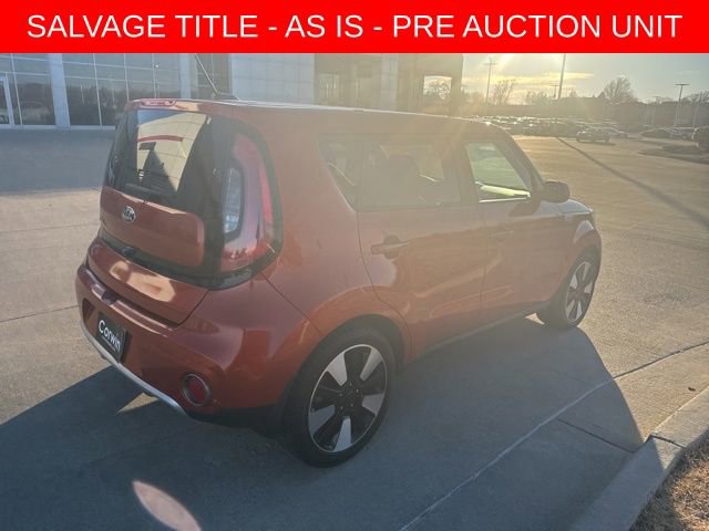 Used 2019 Kia Soul + image 3