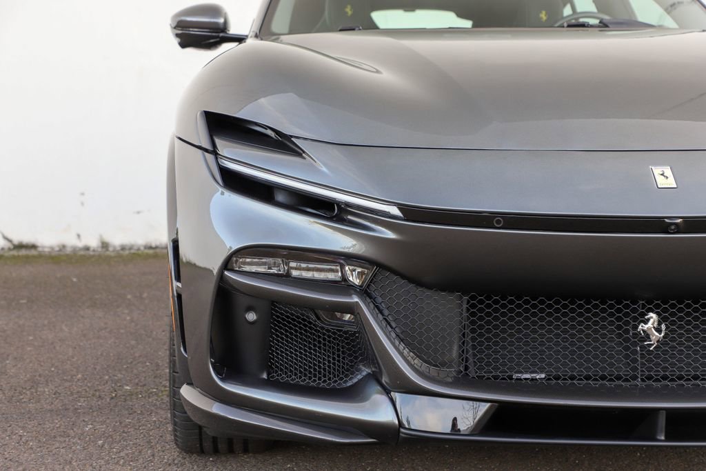 Certified 2025 Ferrari Purosangue image 18