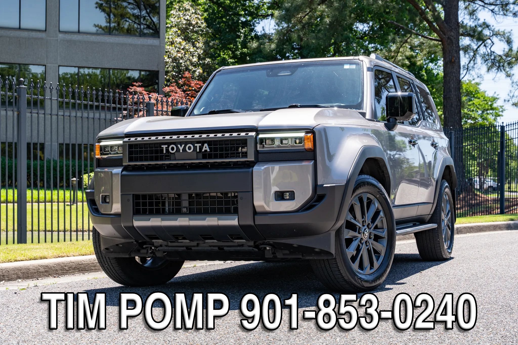 Used 2025 Toyota Land Cruiser w/ Premium Package AWD/4WD image 2