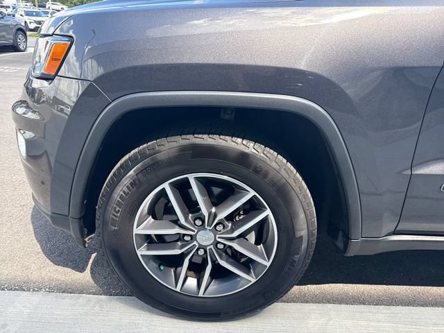 Used 2018 Jeep Grand Cherokee Limited AWD/4WD image 10